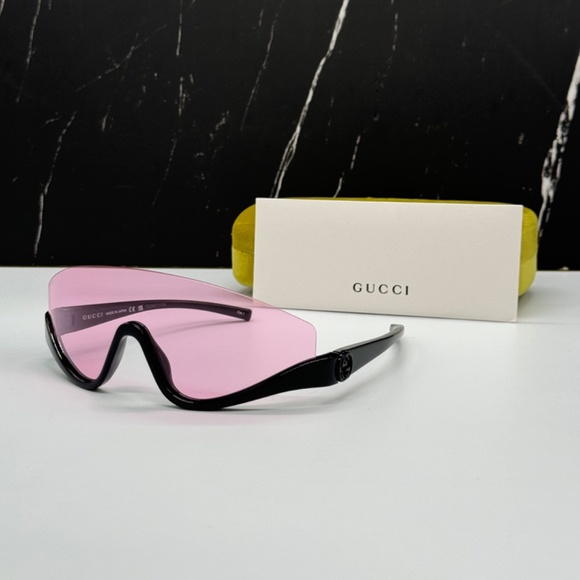 NEW GUCCI UNISEX SHIELD SUNGLASSES, GUCCI PINK BLACK EYEWEAR GUCCI - Picture 2 of 13